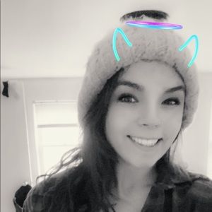 Meet your Posher, Brie